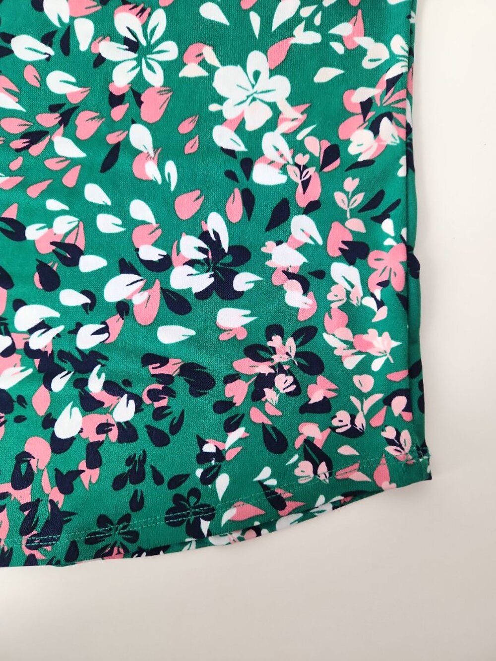 Liz Claiborne Floral Flutter Sleeve Stretch slinky blouse top 1X green pink - Picture 6 of 10